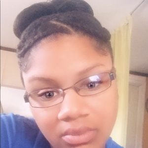 Meet your Posher, Erica